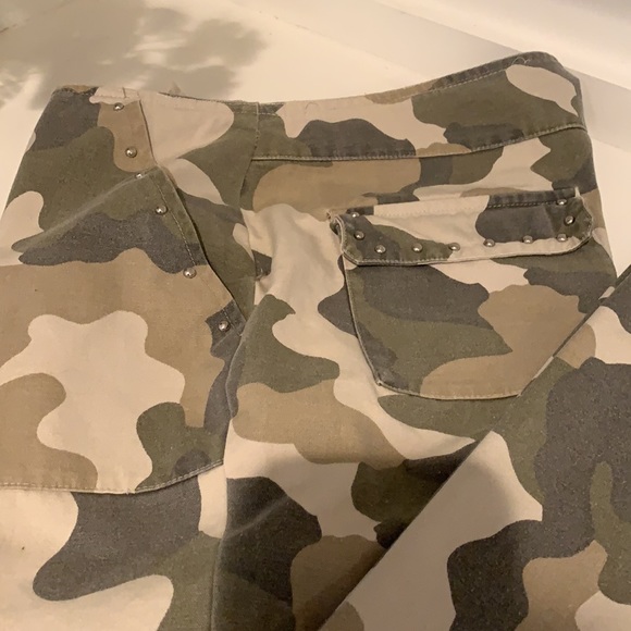 Women’s Pant #92 - Picture 6 of 8